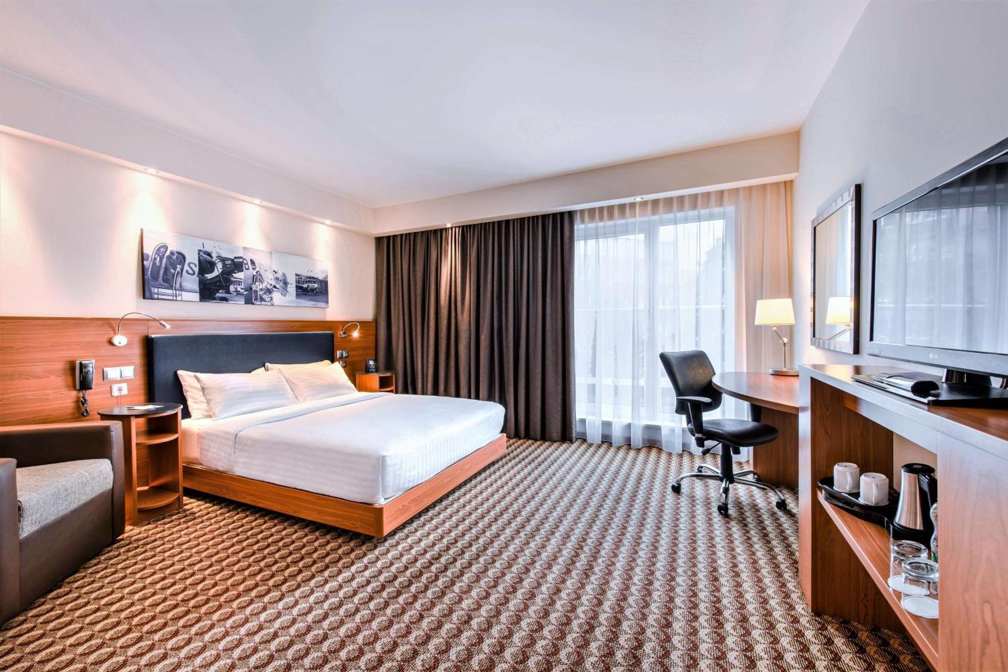 Hampton By Hilton Airport Hotel Varsavia