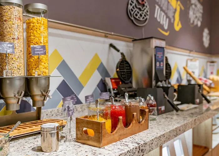 Hampton By Hilton Warsaw Airport