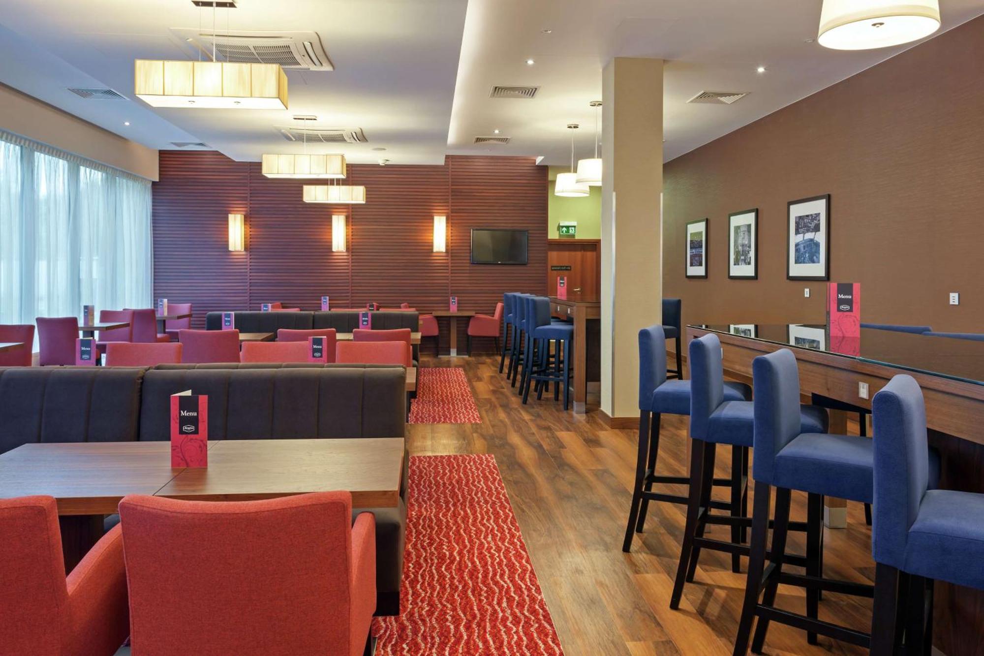Hampton By Hilton Airport Varsovia